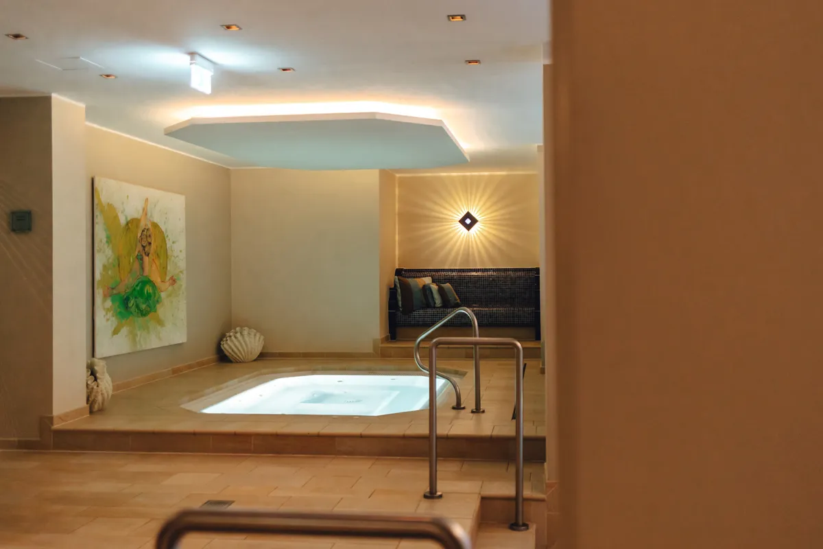 Wellneshotels auf Sylt: Whirlpool Fährhaus Munkmarsch