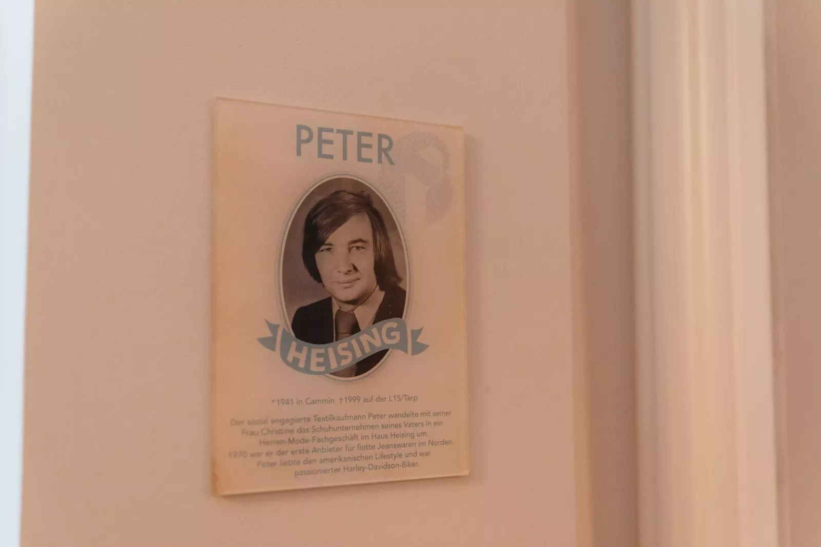 Haus Heising Schild Peter