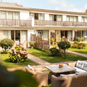 Aparthotel Friesenhof: Historie trifft Herz in Wenningstedt