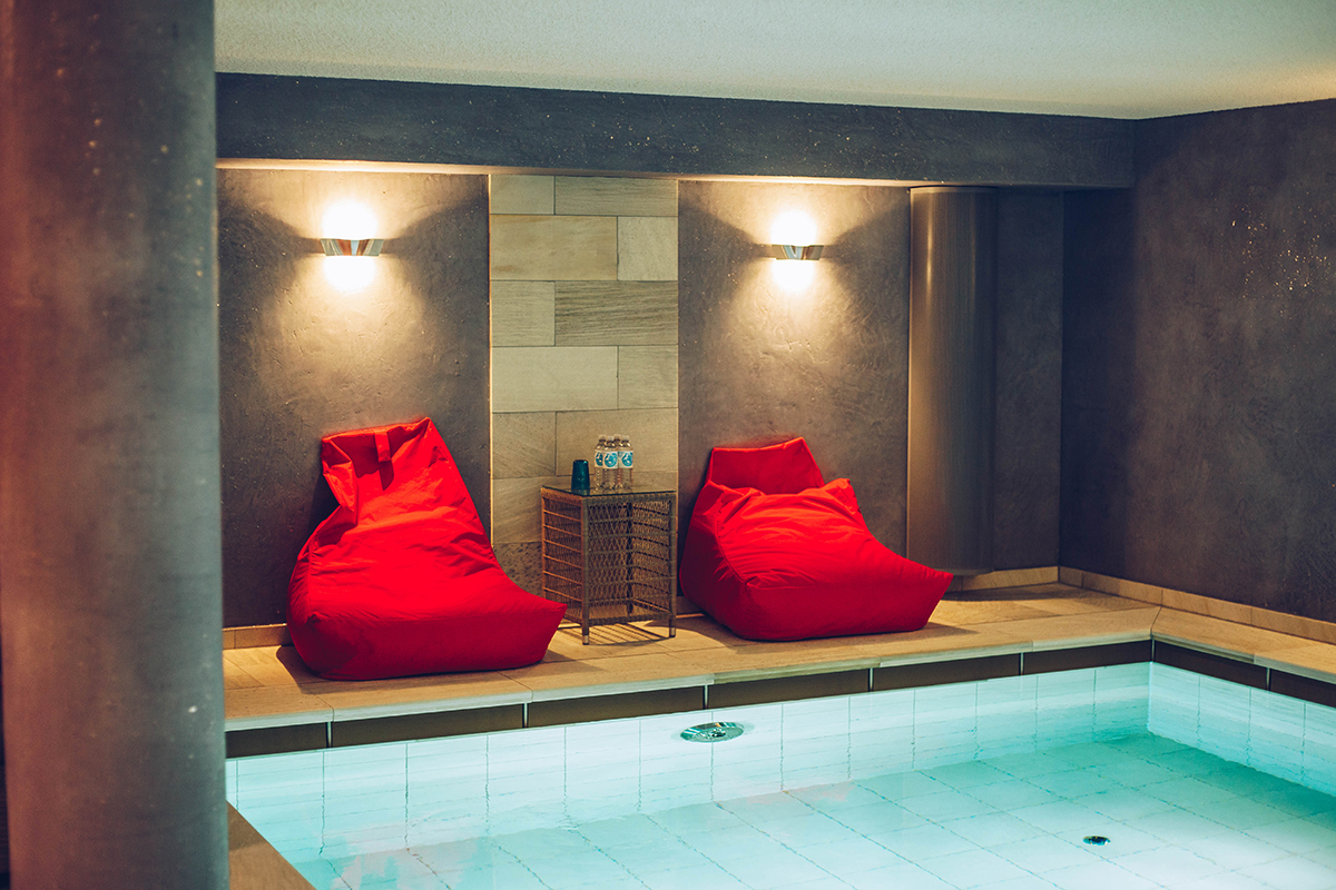 Hotel Duene in Rantum auf Sylt: Wellnessbereich Pool