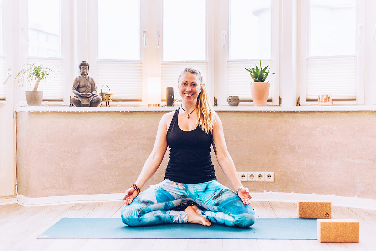 Ich habe Katja in ihrem Yogaraum Westerland auf Sylt besucht und mit ihr Yoga gemacht