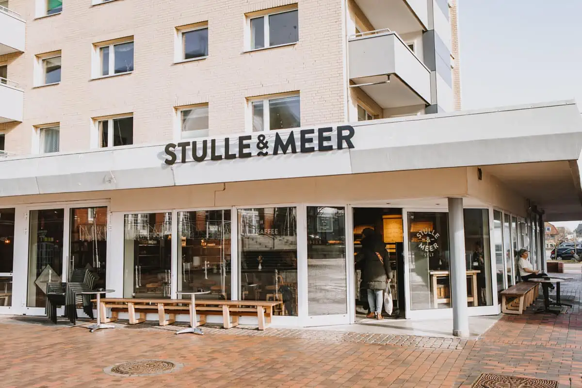 Vegan auf Sylt: Café und Bäcker Stulle & Meer am Westerländer Rathausplatz